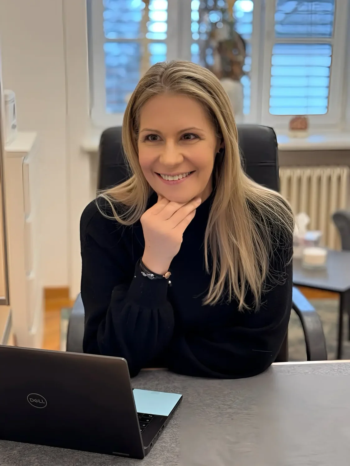 Dr. Bernadette Schökler